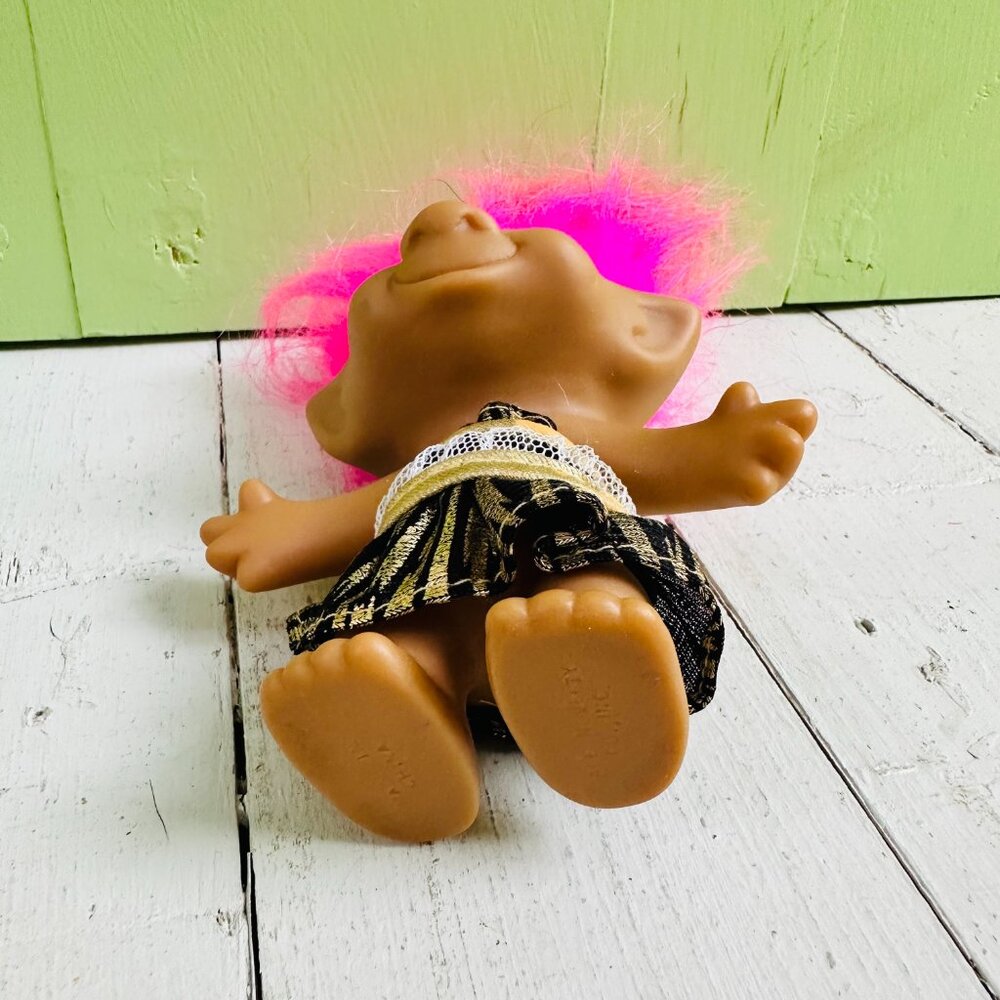 Vintage Russ Troll Doll Pink Hair Orange Eyes Cheetah Dress Troll Doll - Picture 6 of 7